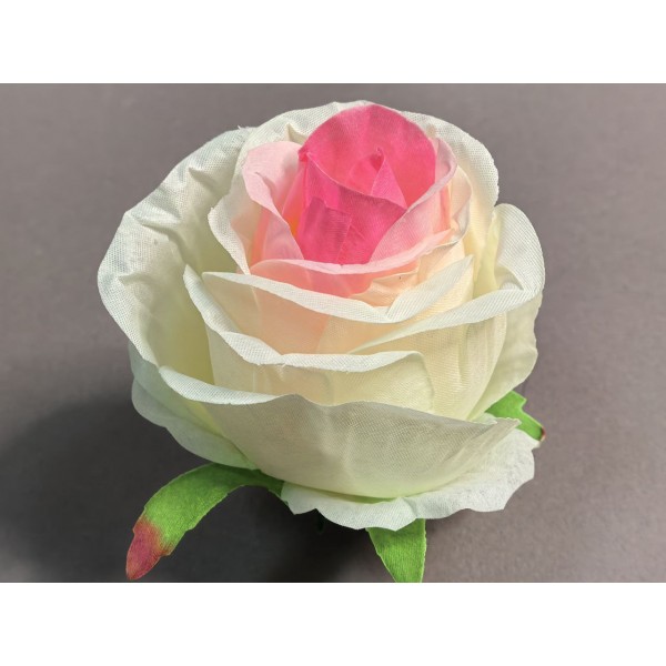 Бутон "Эквадор" малый 115