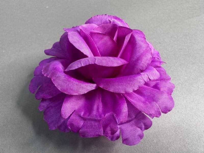 Роза раскрытая "Полька" 123